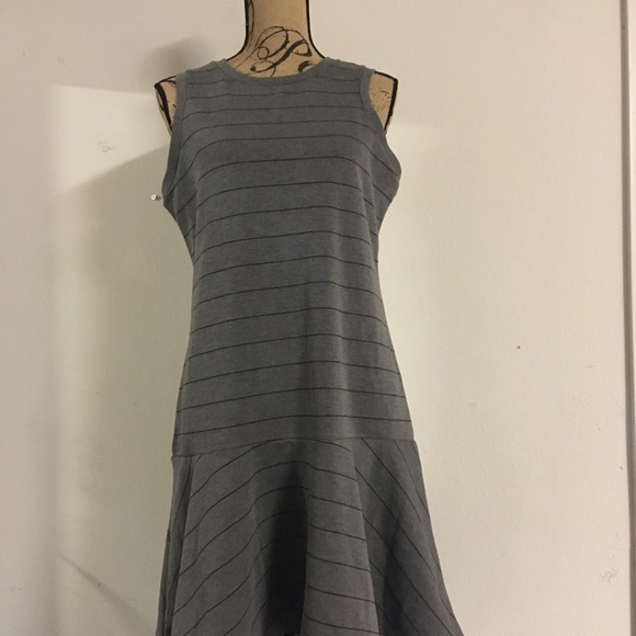 SOLD Banana Republic dress. - Picture 2 of 8